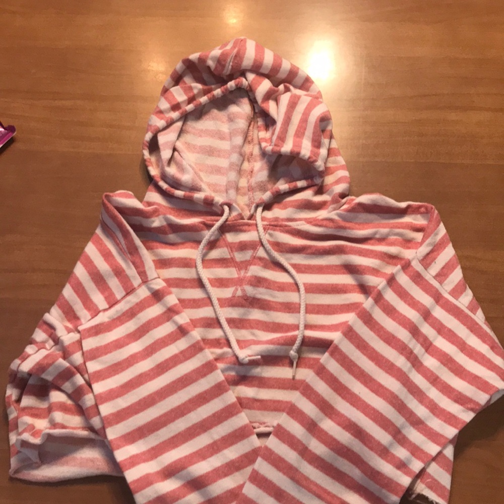 Striped long sleeve crop top